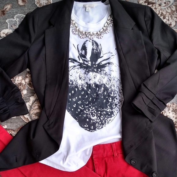 GAP Tops - Strawberry Tee Optic White